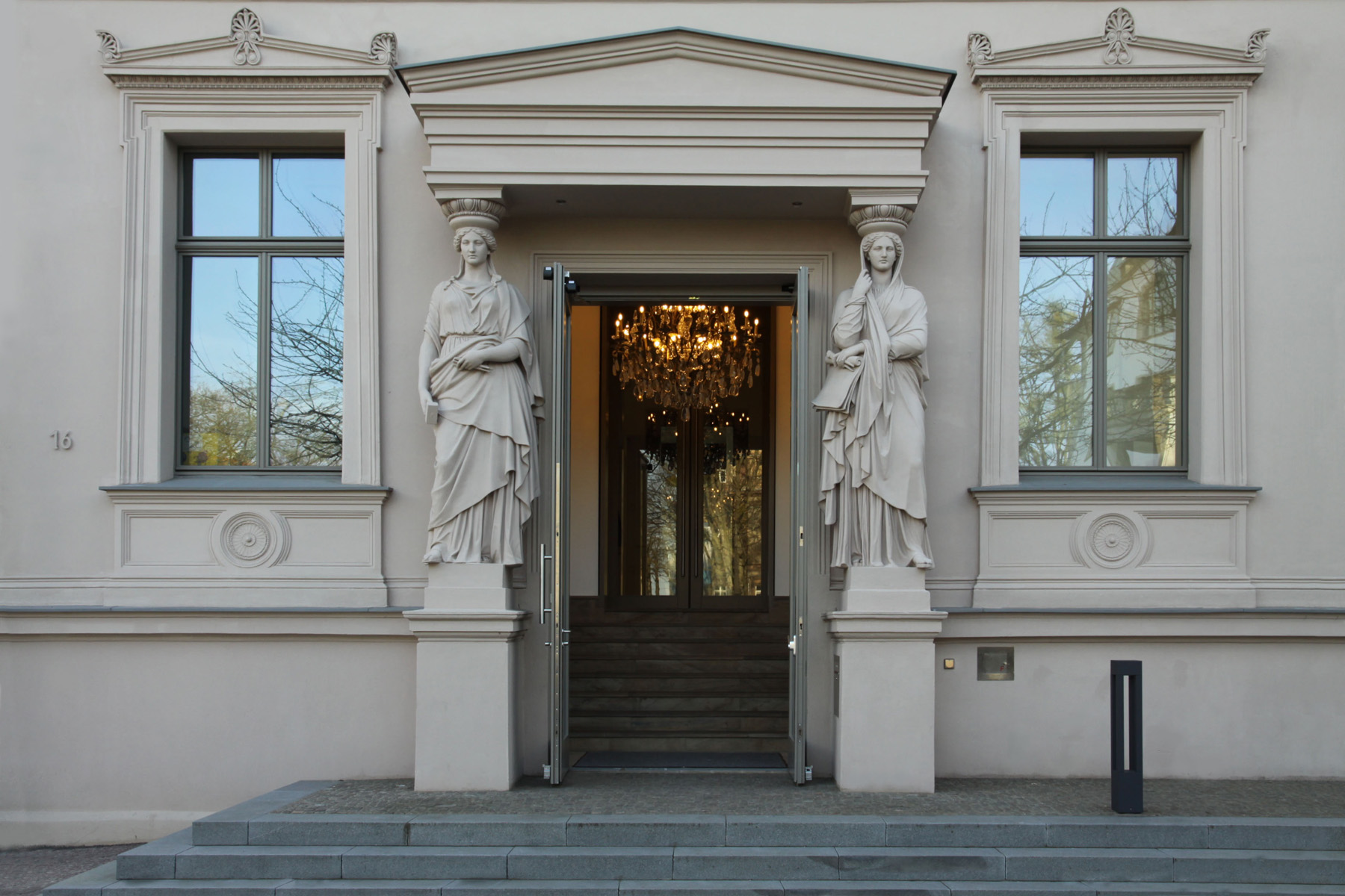 2019 04 18 Auenansicht